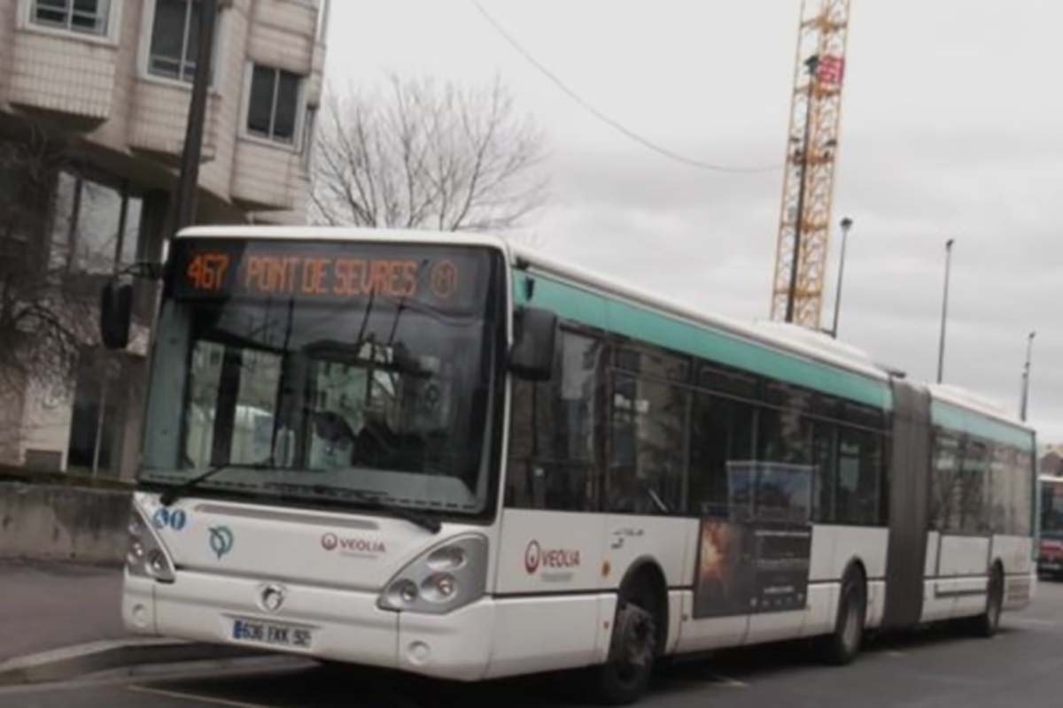 bus-467