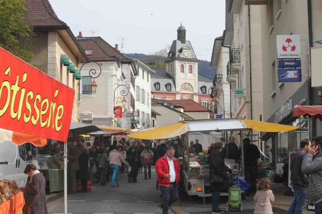 Bombes climatiques : un centre commercial aussi au pays de Gex, à la frontière suisse