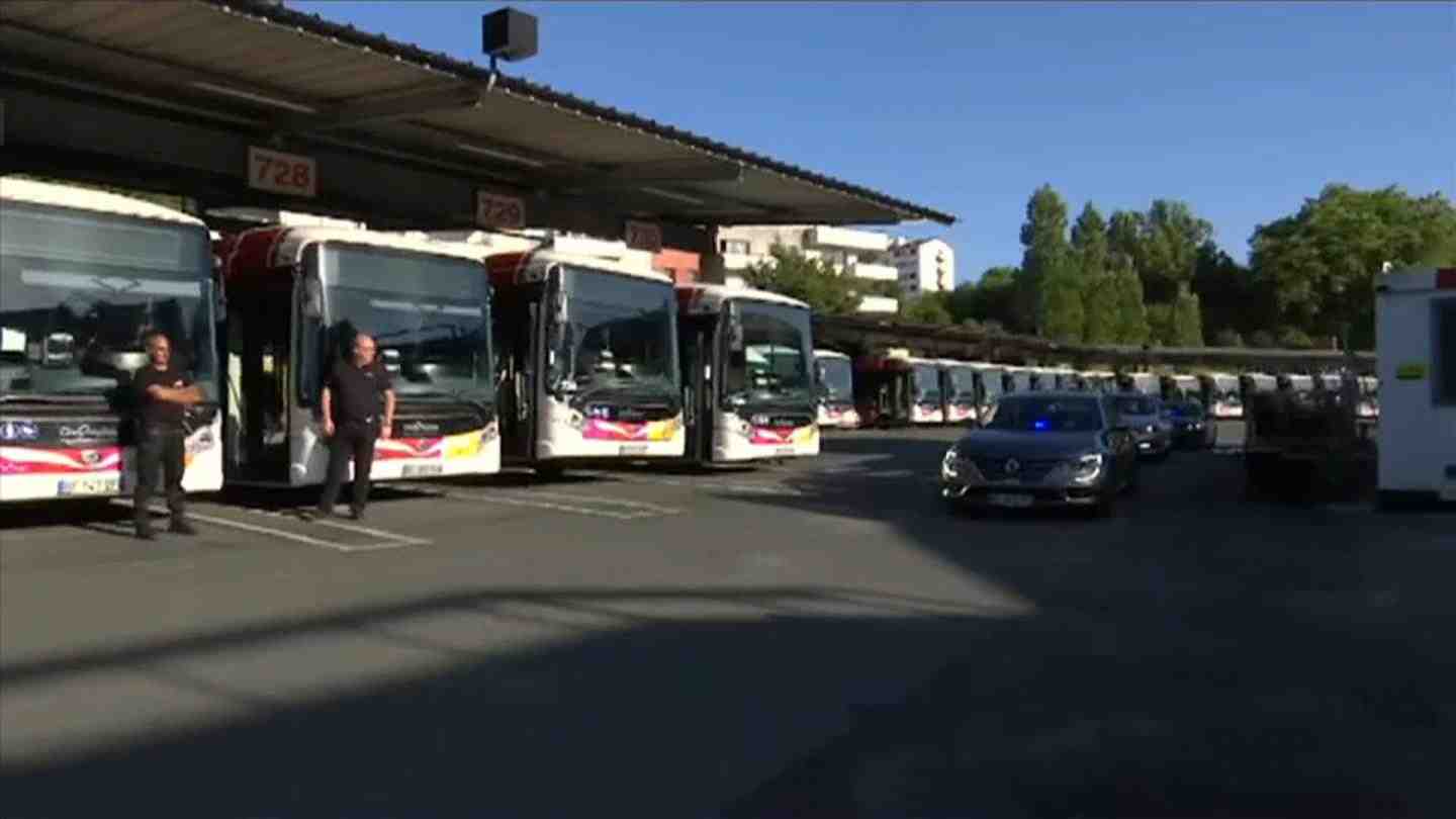 Grève des chauffeurs de bus : "S'il n'y a rien dans trois semaines, on marchera tous jusqu'au Festival de Bayonne"
