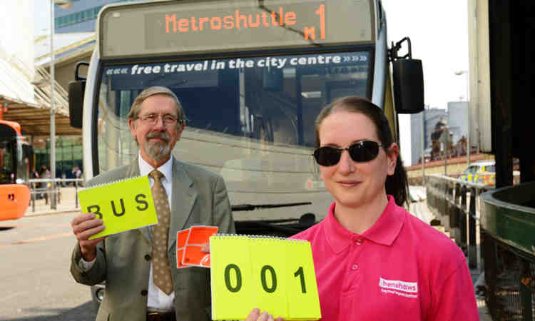 Les aveugles veulent un meilleur accès aux transports publics