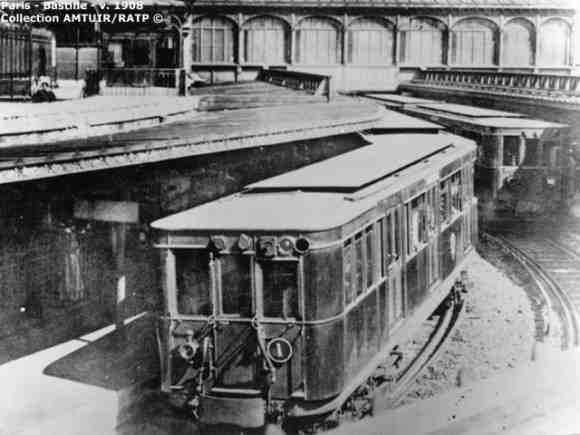 Quel est le premier métro de Paris ?