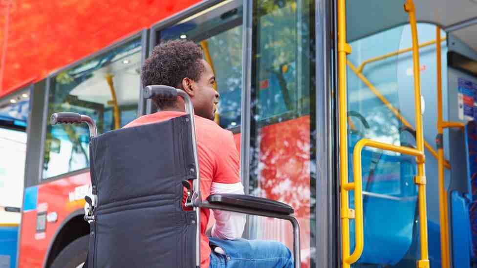 Emplois d'été dans les transports en commun : pourquoi le service de bus de remplacement est bloqué