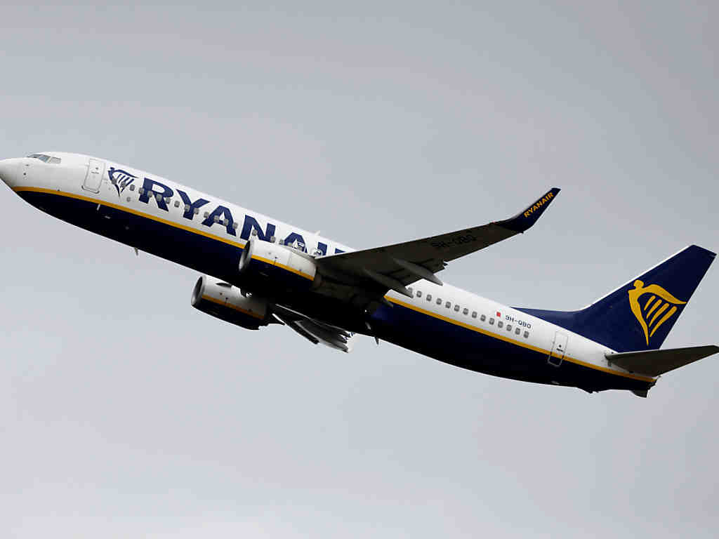"Fini les billets d'avion à 10 euros", prévient le patron de Ryanair : le prix des vols low cost va grimper
