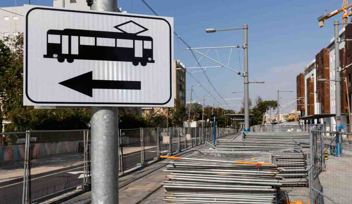 M. Michaeli appelle à l'examen de la possibilité de faire fonctionner le métro léger de Tel-Aviv le Shabbat