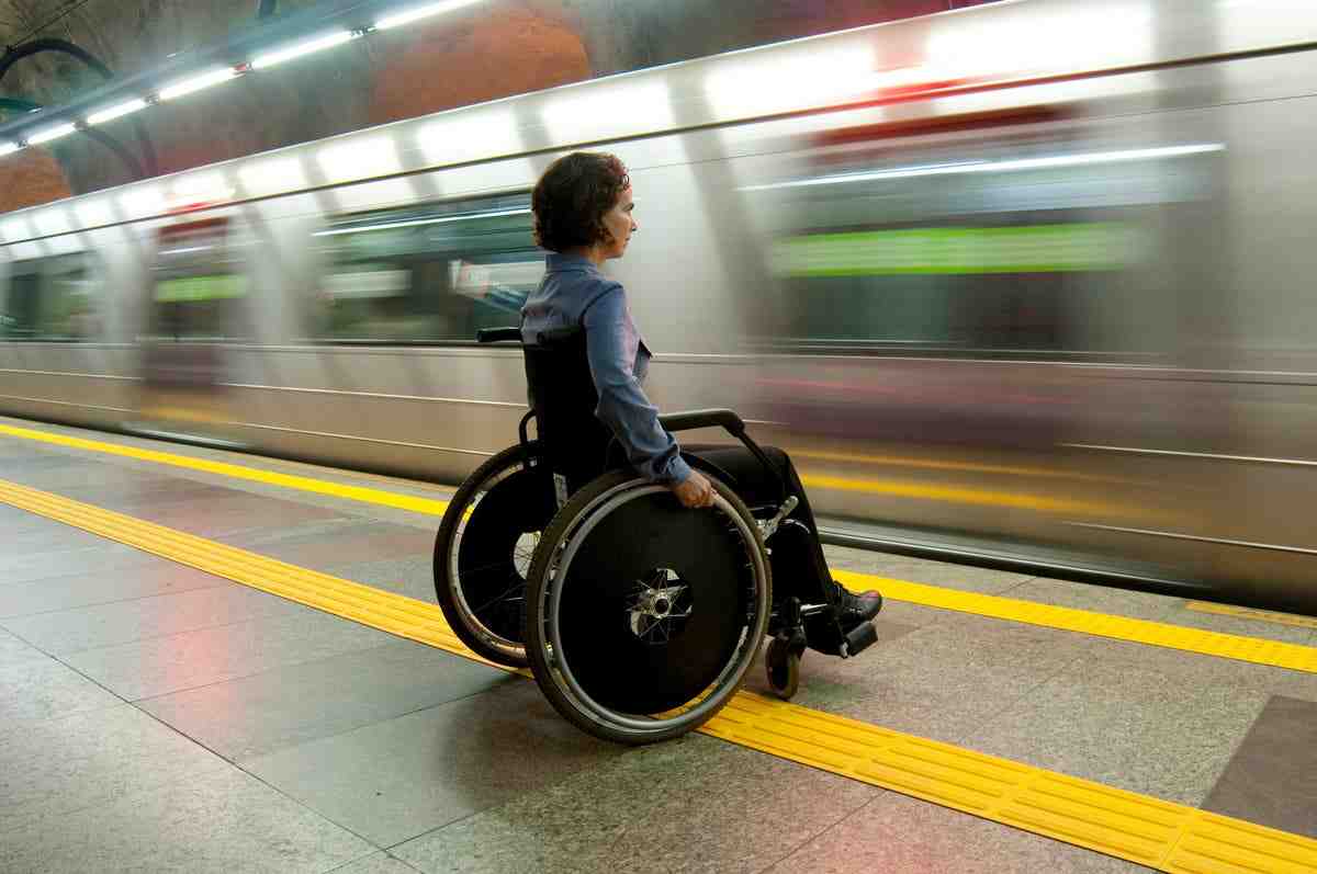 "Mon handicap m'empêche d'utiliser les transports en commun comme vous"