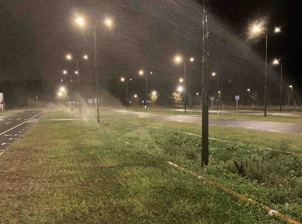 Toulouse : un parking et ses pelouses arrosées en pleine nuit ? Tisséo lui répond et le rassure