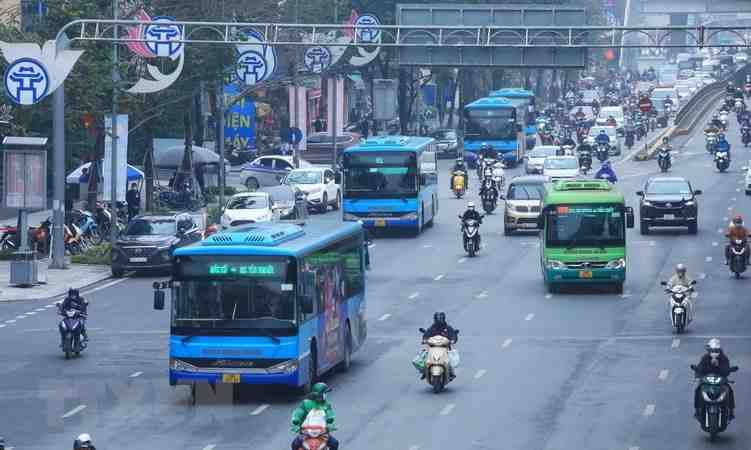 Hanoï : les transports publics visent à répondre à 30-35 % de la demande d'ici 2025