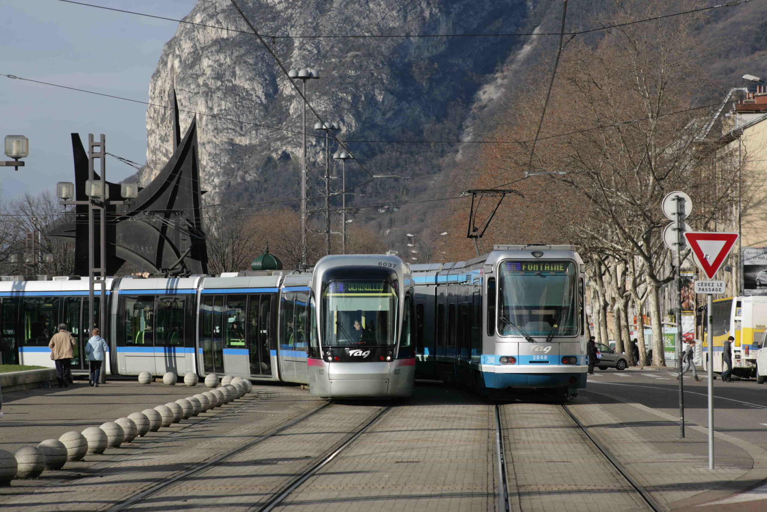 L'insécurité diminue dans les bus et trams de Grenoble : "en réalité, c'est l'anarchie"