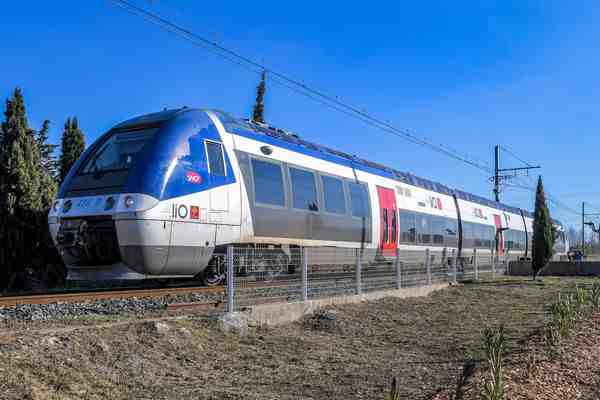 Transports : Carole Delga réclame le train gratuit partout en France