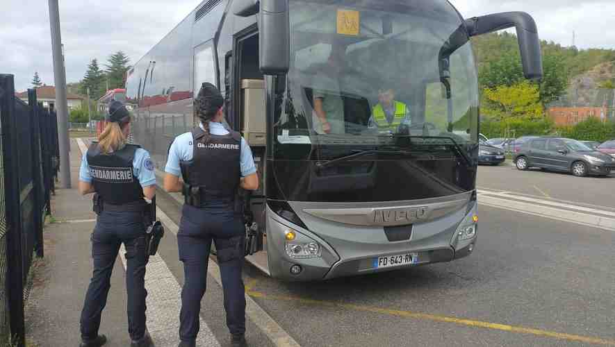 Vaste opération de contrôle menée dans les bus scolaires par les gendarmes du Lot