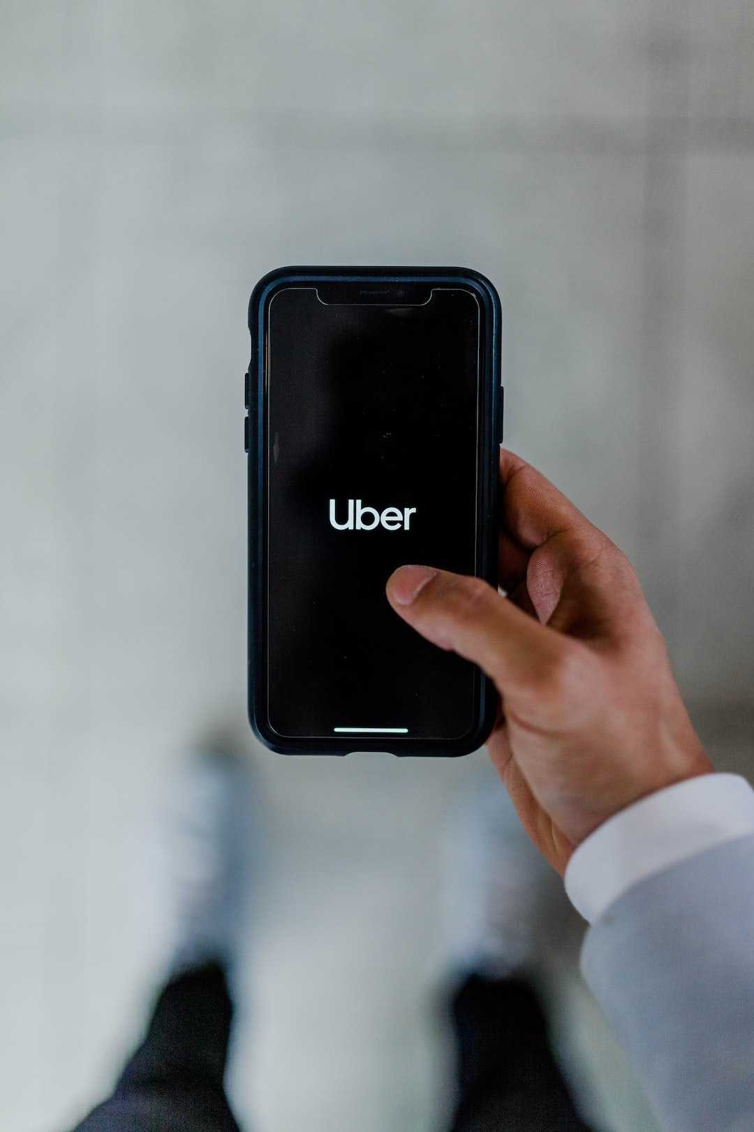 Comment faire pour travailler avec Uber ?